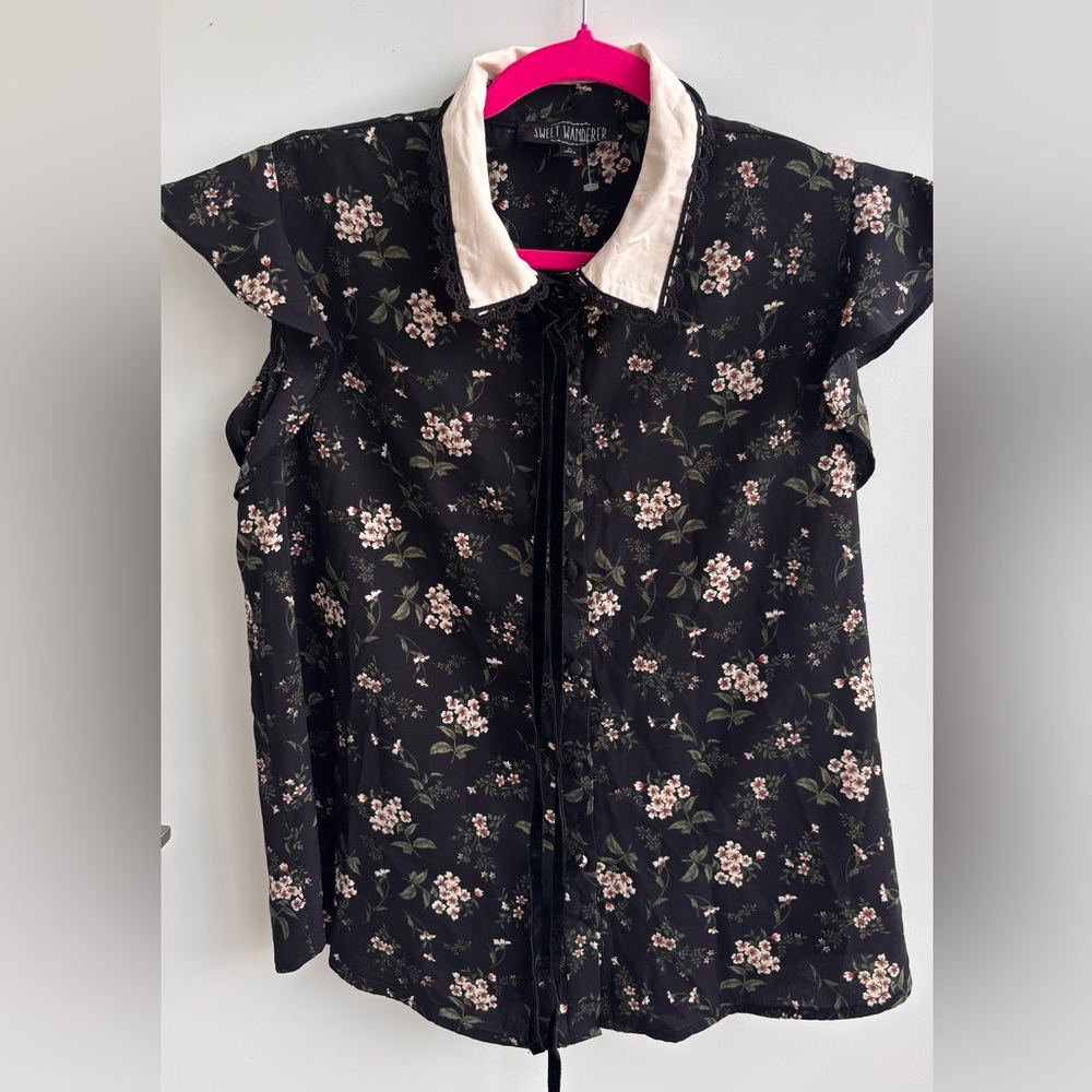 Sweet Wanderer Black Floral Blouse with Cream Collar